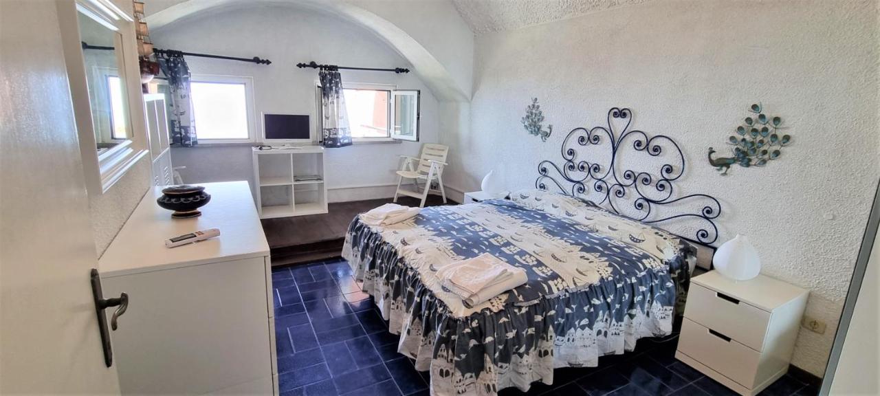 La Villa Fronte Spiaggia Bandiera Blu スペルロンガ エクステリア 写真